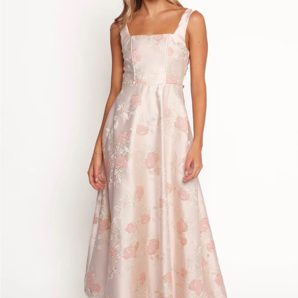 Petal and Pup Zaria Midi Dress